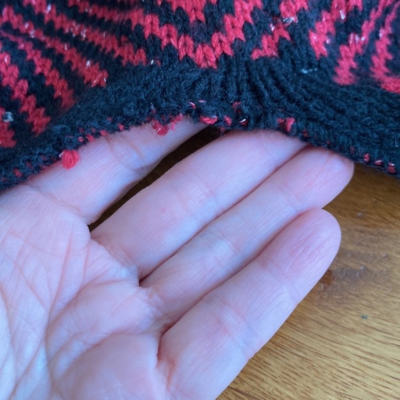 NEW LOFT Black Red Chevron Short Sleeve Cardigan Sweater One Size Cozy Knit - Picture 8 of 8